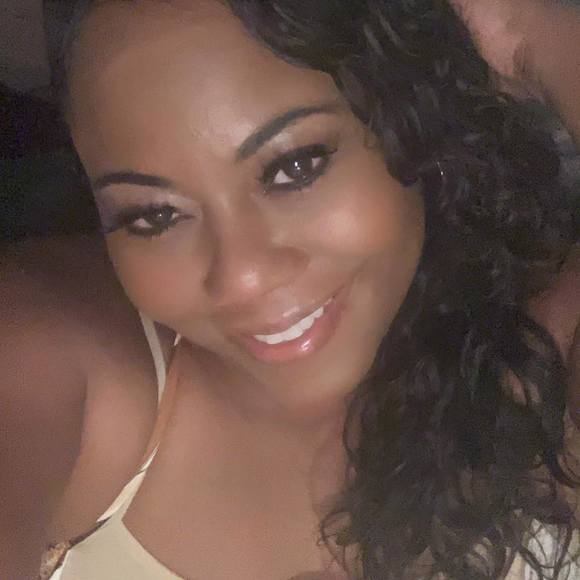 Meet your Posher, Kylia - Picture 1 of 1